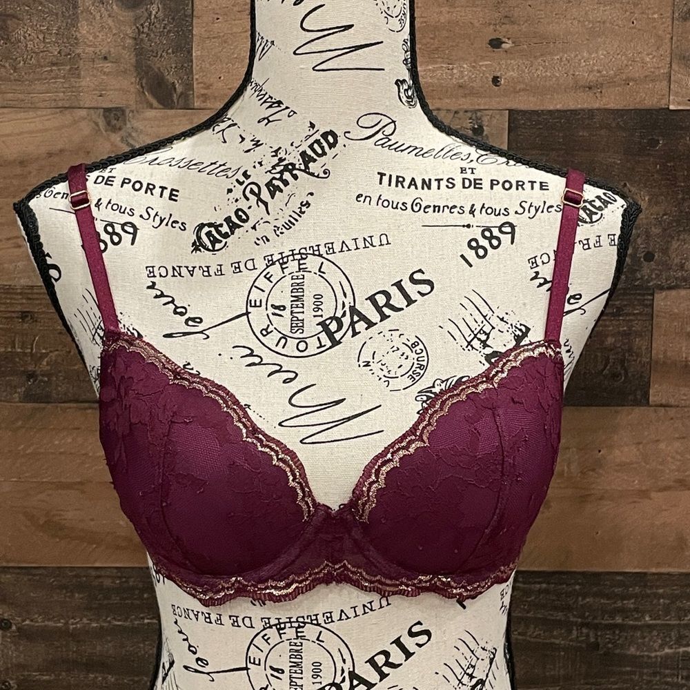 Victoria’s Secret Fishnet Maroon & Gold Dream Angels Lightly Lined Demi Bra 32C